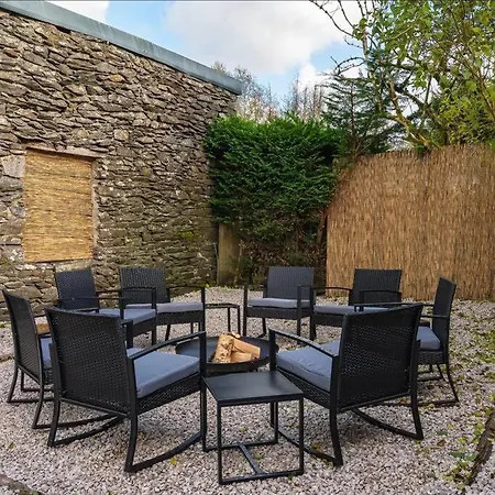 The Smithy Cumbria - 5 Star District Luxury, Pet Friendly, Hot Tub Ferienhaus Kendal