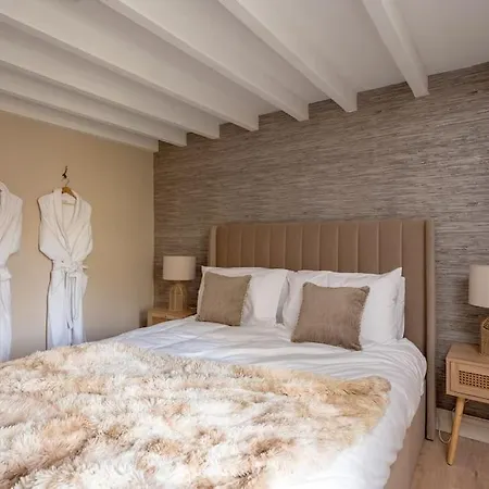 Ferienhaus The Smithy Cumbria - 5 Star District Luxury, Pet Friendly, Hot Tub *