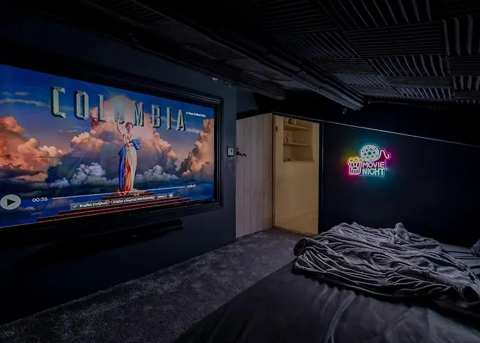 The Smithy Cumbria - 5 Star District Luxury, Pet Friendly, Hot Tub Kendal