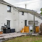 Дом отдыха The Smithy Cumbria - 5 Star District Luxury, Pet Friendly, Hot Tub *