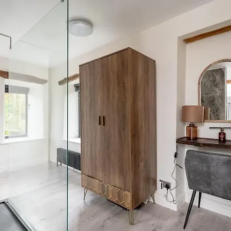 The Smithy Cumbria - 5 Star District Luxury, Pet Friendly, Hot Tub Tatil Evi