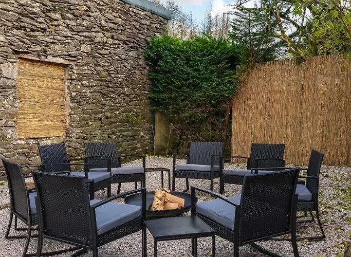 The Smithy Cumbria - 5 Star District Luxury, Pet Friendly, Hot Tub Feriehus Kendal