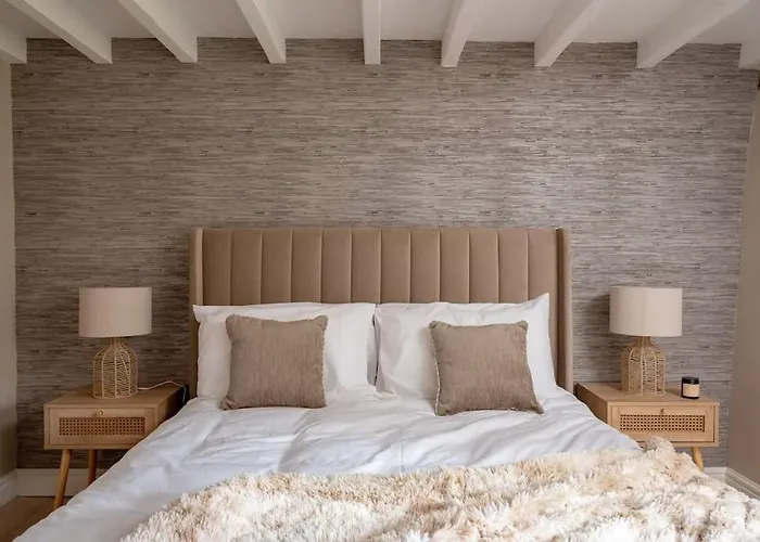 The Smithy Cumbria - 5 Star District Luxury, Pet Friendly, Hot Tub