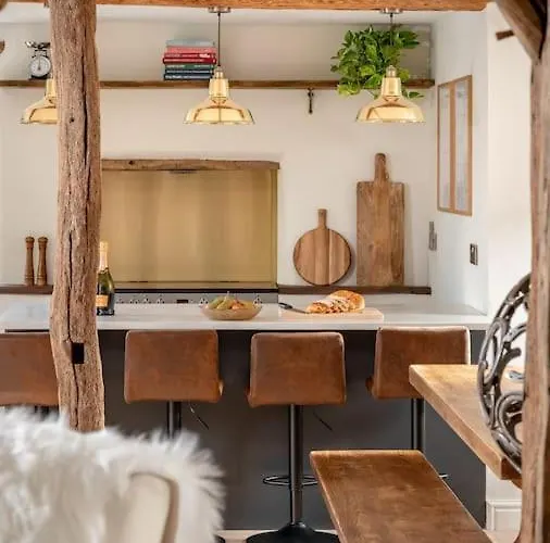 The Smithy Cumbria - 5 Star District Luxury, Pet Friendly, Hot Tub *