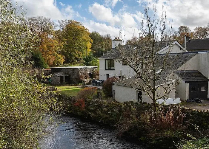 The Smithy Cumbria - 5 Star District Luxury, Pet Friendly, Hot Tub * Kendal
